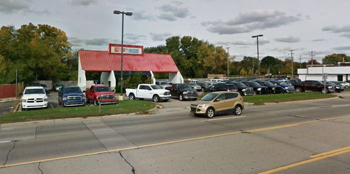 Hot n Now Hamburgers - Ypsilanti - 2300 Washtenaw Ave (newer photo)